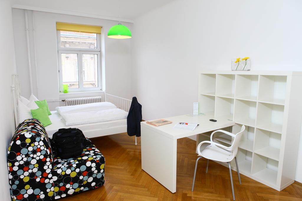 Hostel & Guesthouse Kaiser 23 Viena Habitación foto